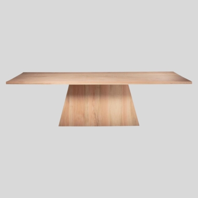 Tavolo in legno Trai