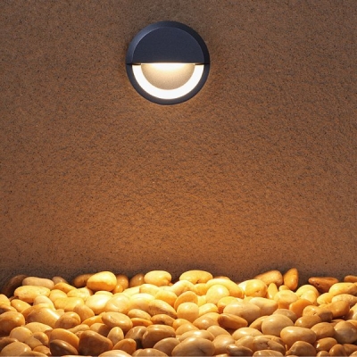 Lampada da terra con gradino per esterni Heket