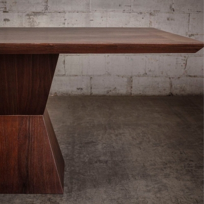 Tavolo in legno Holt