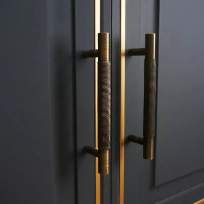Pull Bar