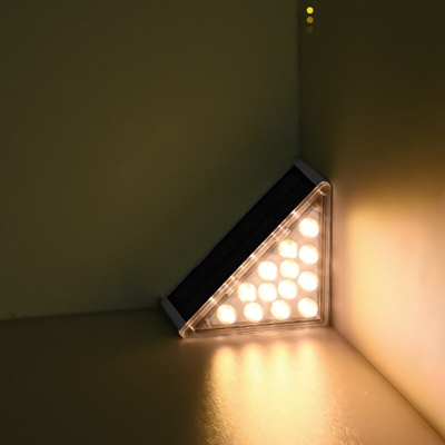 Trie Outdoor Floor Lamp