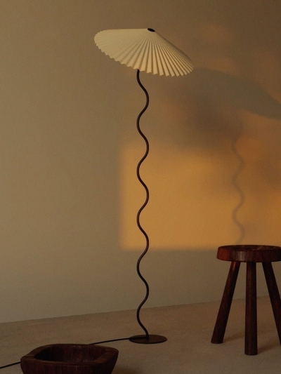 Lampada da terra Squiggle