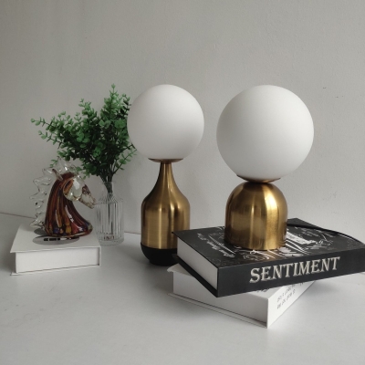 Ball Table Lamp