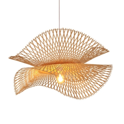 Lampada in rattan con lampadario in bamb&ugrave;