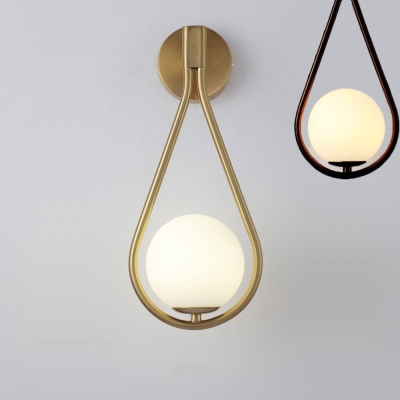 Embrace Wall Lamp